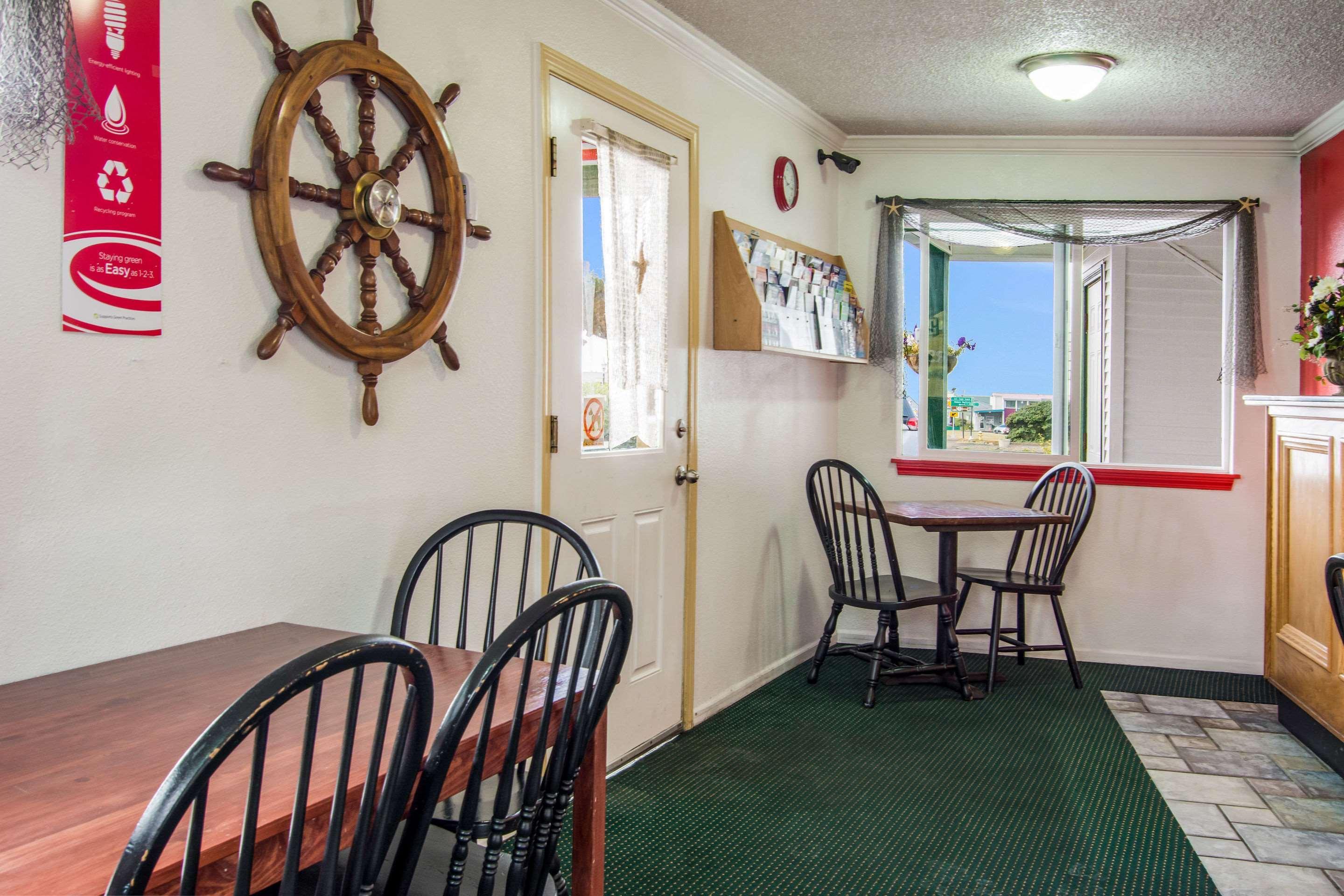 Econo Lodge Newport Exterior foto